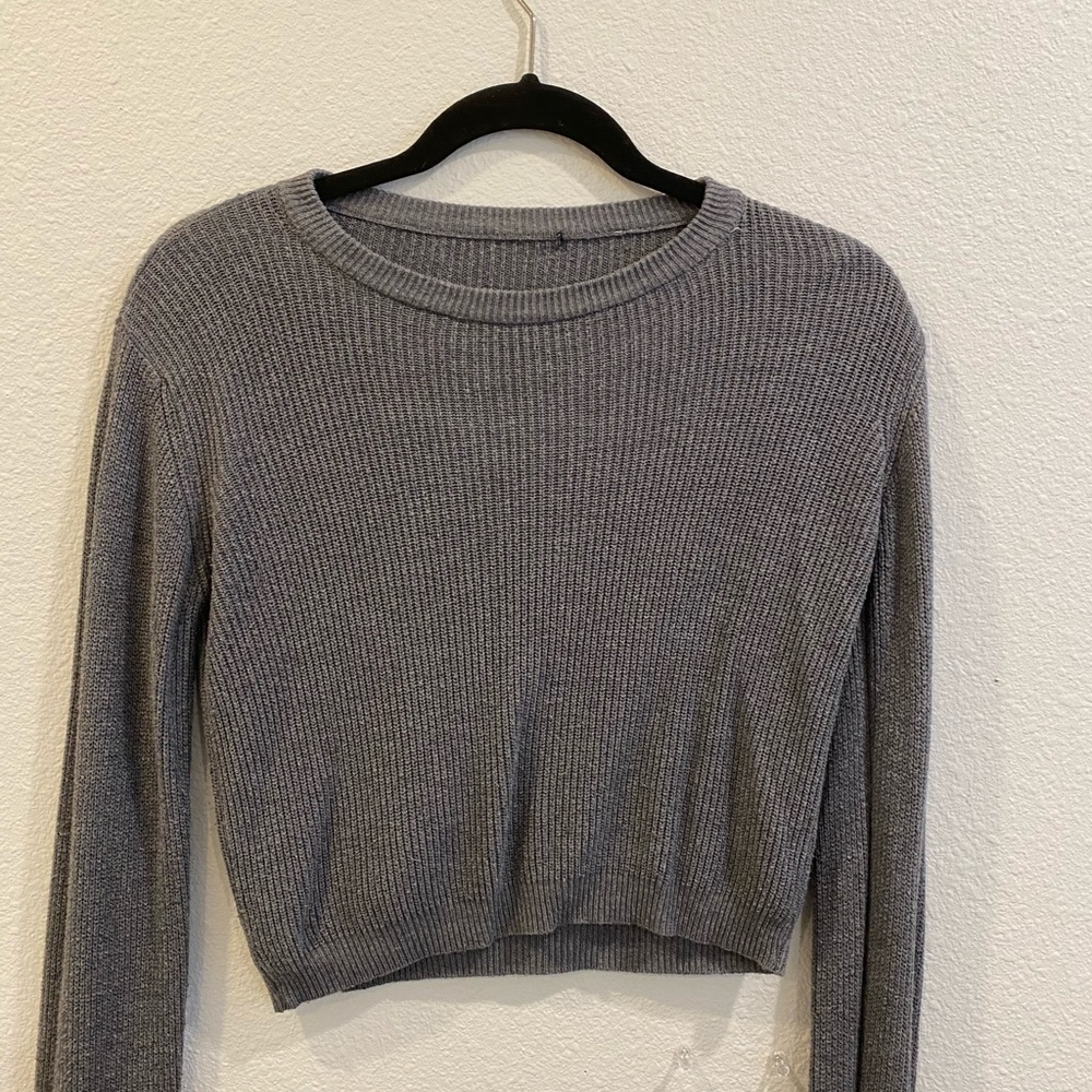 Brandy Melville sweater